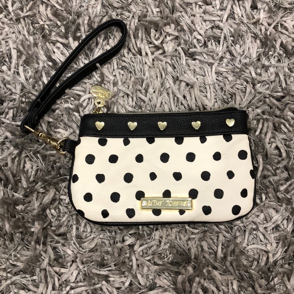 Betsey Johnson Handbags - Betsey Johnson Wristlet